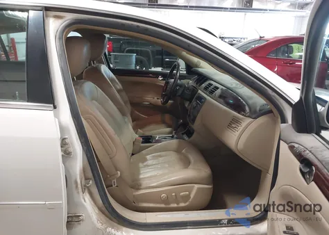 2011 Buick Lucerne Cxl z USA, uszkodzony, nr VIN 1G4HC5EM7BU123126